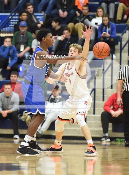 Thumbnail 1 in Hilliard Bradley vs Beavercreek photogallery.