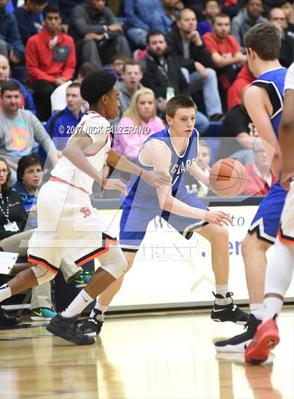 Thumbnail 3 in Hilliard Bradley vs Beavercreek photogallery.