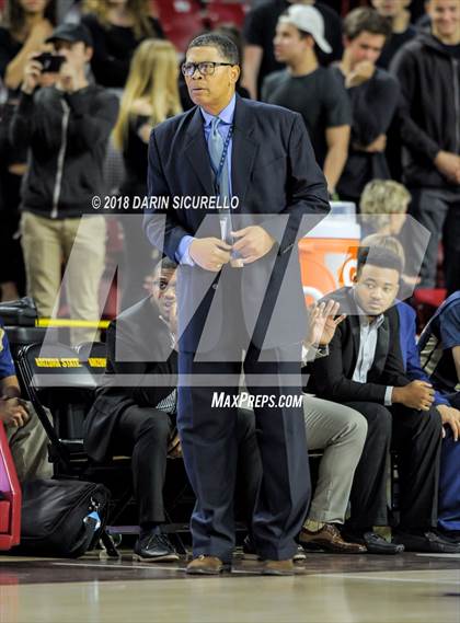 Thumbnail 2 in Desert Vista vs. Pinnacle (AIA 6A Semifinal) photogallery.