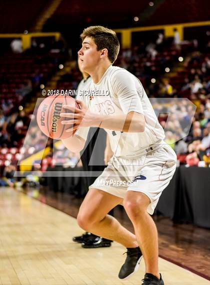 Thumbnail 2 in Desert Vista vs. Pinnacle (AIA 6A Semifinal) photogallery.