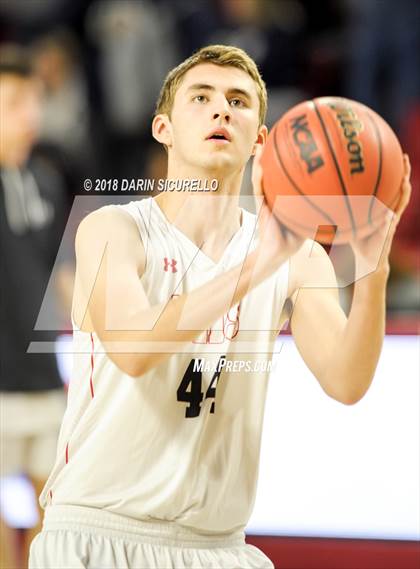 Thumbnail 3 in Desert Vista vs. Pinnacle (AIA 6A Semifinal) photogallery.