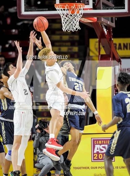 Thumbnail 3 in Desert Vista vs. Pinnacle (AIA 6A Semifinal) photogallery.