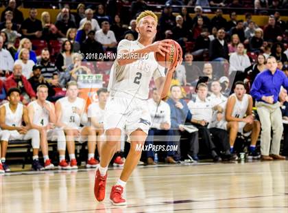 Thumbnail 3 in Desert Vista vs. Pinnacle (AIA 6A Semifinal) photogallery.