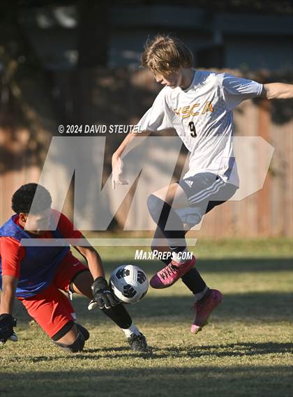 Thumbnail 2 in Western Sierra Collegiate Academy @ Sacramento Country Day photogallery.