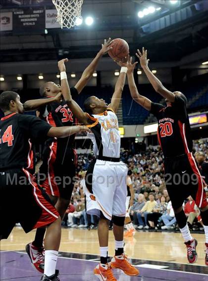Thumbnail 1 in Westchester vs. McClymonds (CIF State D1 Final) photogallery.