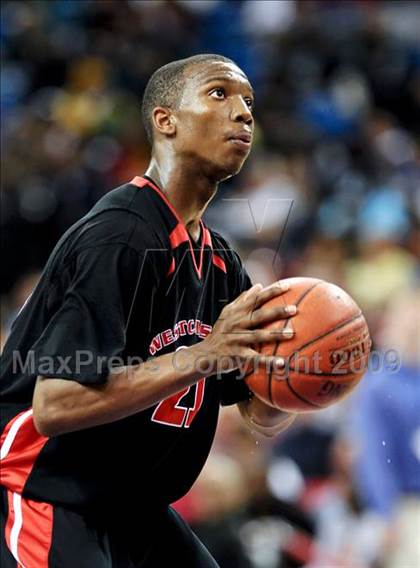 Thumbnail 3 in Westchester vs. McClymonds (CIF State D1 Final) photogallery.
