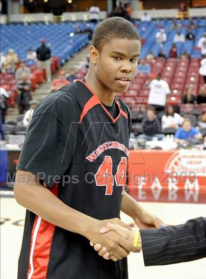 Thumbnail 3 in Westchester vs. McClymonds (CIF State D1 Final) photogallery.