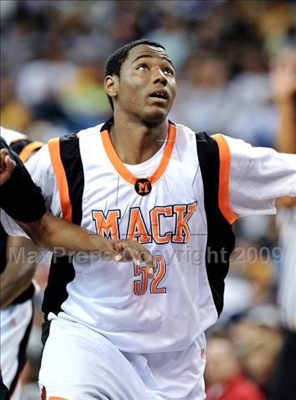 Thumbnail 2 in Westchester vs. McClymonds (CIF State D1 Final) photogallery.