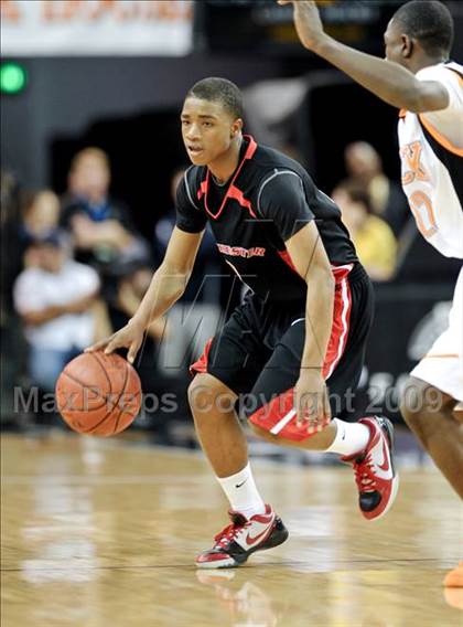 Thumbnail 3 in Westchester vs. McClymonds (CIF State D1 Final) photogallery.