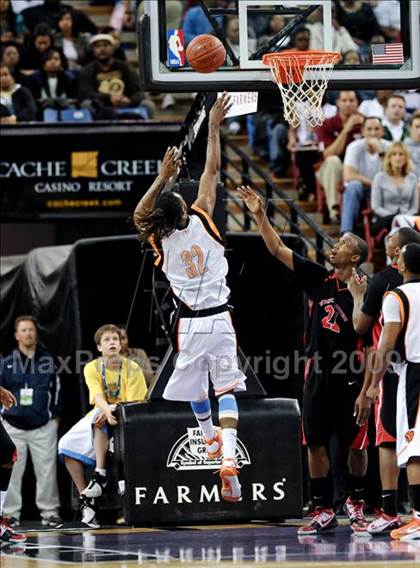 Thumbnail 1 in Westchester vs. McClymonds (CIF State D1 Final) photogallery.