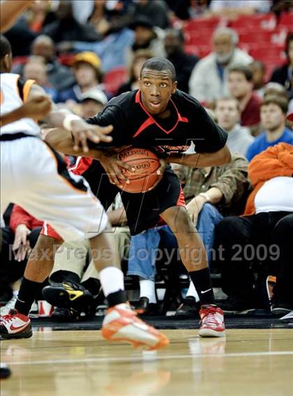 Thumbnail 3 in Westchester vs. McClymonds (CIF State D1 Final) photogallery.