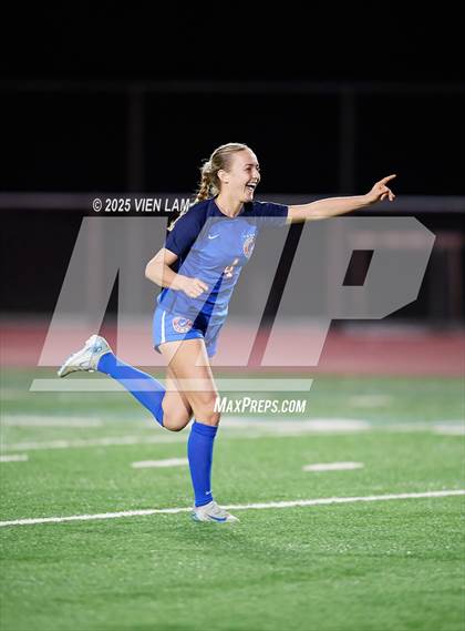 Thumbnail 1 in Redwood @ Tamalpais (MCAL Championship) photogallery.