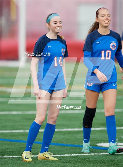 Thumbnail 3 in Redwood @ Tamalpais (MCAL Championship) photogallery.