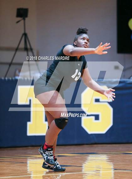 Thumbnail 1 in Overhills @ Cape Fear photogallery.