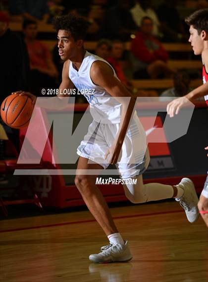 Thumbnail 3 in Orange Lutheran vs. Villa Park (Nike Extravaganza) photogallery.