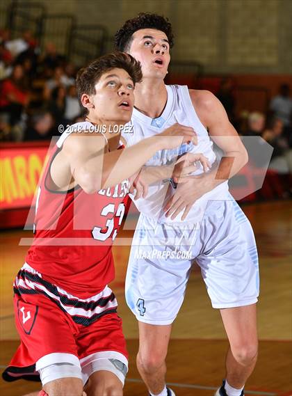 Thumbnail 3 in Orange Lutheran vs. Villa Park (Nike Extravaganza) photogallery.