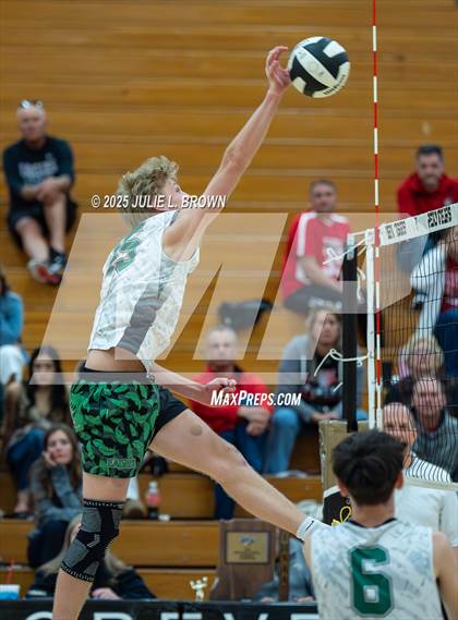 Thumbnail 1 in Zionsville vs. Fishers (IHSAA Peru Regional) photogallery.