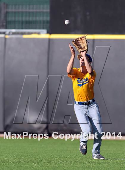 Thumbnail 2 in Grandview vs. Sunnyvale (UIL 2A Regional Final Playoff) photogallery.