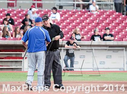 Thumbnail 2 in Grandview vs. Sunnyvale (UIL 2A Regional Final Playoff) photogallery.