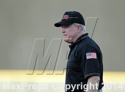 Thumbnail 2 in Grandview vs. Sunnyvale (UIL 2A Regional Final Playoff) photogallery.