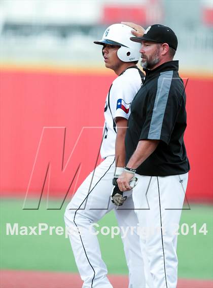 Thumbnail 3 in Grandview vs. Sunnyvale (UIL 2A Regional Final Playoff) photogallery.