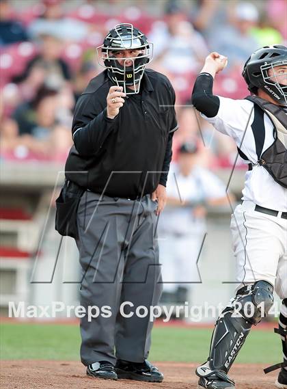 Thumbnail 3 in Grandview vs. Sunnyvale (UIL 2A Regional Final Playoff) photogallery.
