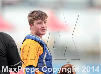 Thumbnail 1 in Grandview vs. Sunnyvale (UIL 2A Regional Final Playoff) photogallery.