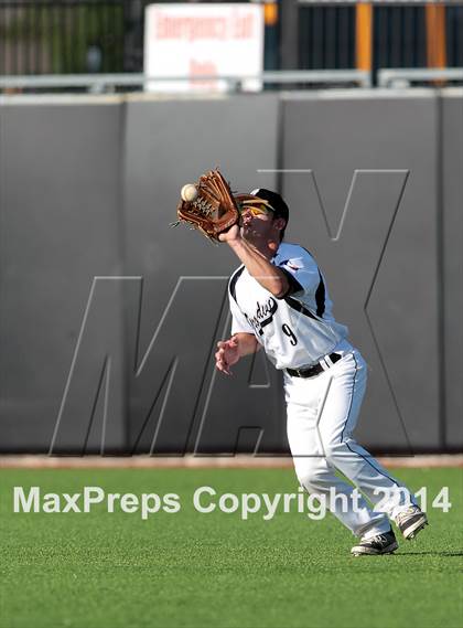 Thumbnail 3 in Grandview vs. Sunnyvale (UIL 2A Regional Final Playoff) photogallery.