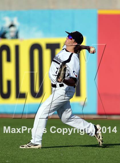 Thumbnail 1 in Grandview vs. Sunnyvale (UIL 2A Regional Final Playoff) photogallery.