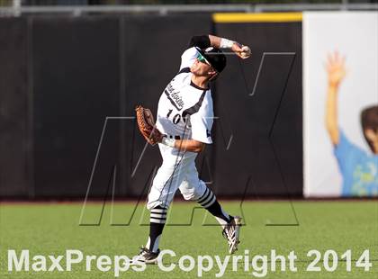 Thumbnail 2 in Grandview vs. Sunnyvale (UIL 2A Regional Final Playoff) photogallery.