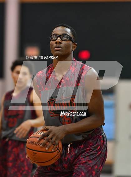 Thumbnail 2 in Harker Heights vs Bastrop (620 Shootout) photogallery.