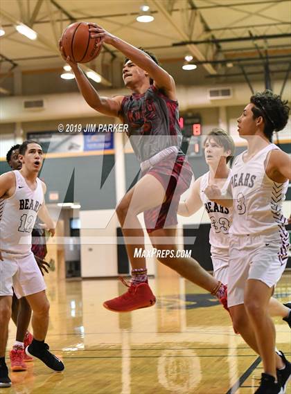 Thumbnail 2 in Harker Heights vs Bastrop (620 Shootout) photogallery.
