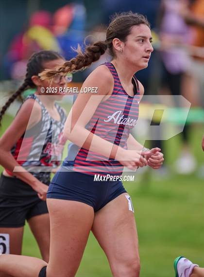 Thumbnail 3 in UIL 6A Track & Field District Finals (1600M) photogallery.