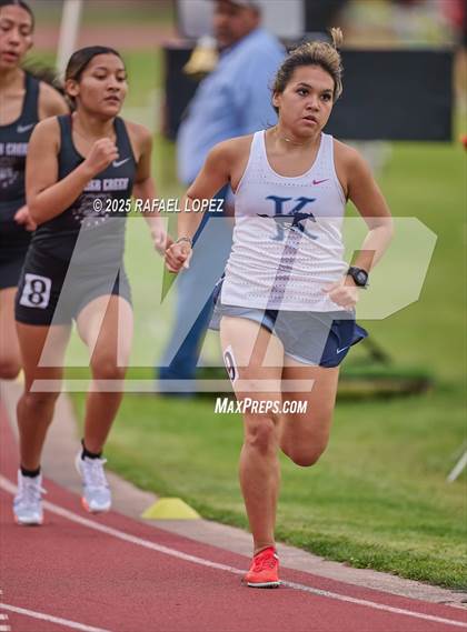 Thumbnail 2 in UIL 6A Track & Field District Finals (1600M) photogallery.