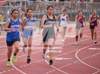 Thumbnail 2 in UIL 6A Track & Field District Finals (1600M) photogallery.