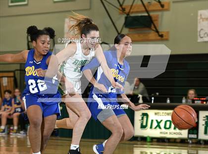 Thumbnail 1 in Wood vs. Dixon (Ram Jam Winter Classic) photogallery.