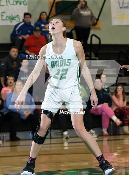 Thumbnail 3 in Wood vs. Dixon (Ram Jam Winter Classic) photogallery.