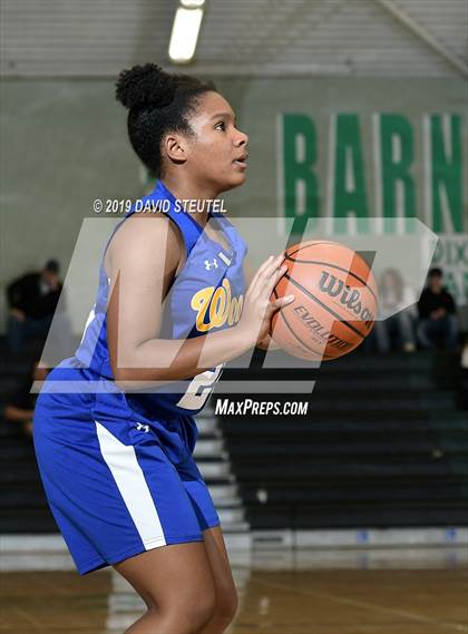 Thumbnail 1 in Wood vs. Dixon (Ram Jam Winter Classic) photogallery.
