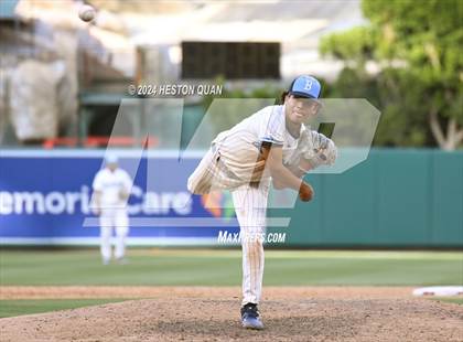 Thumbnail 1 in Bloomington vs. Rancho Verde (Halo Classic) photogallery.
