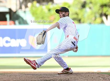 Thumbnail 1 in Bloomington vs. Rancho Verde (Halo Classic) photogallery.