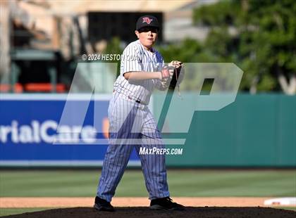 Thumbnail 1 in Bloomington vs. Rancho Verde (Halo Classic) photogallery.