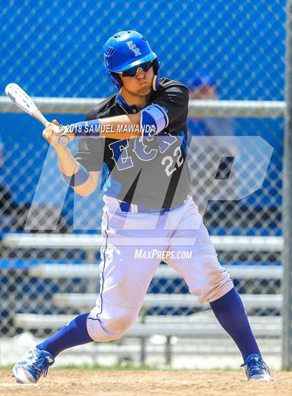 Thumbnail 3 in El Camino Real vs Roosevelt photogallery.
