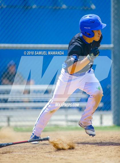 Thumbnail 2 in El Camino Real vs Roosevelt photogallery.