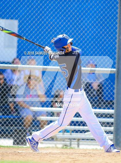 Thumbnail 3 in El Camino Real vs Roosevelt photogallery.
