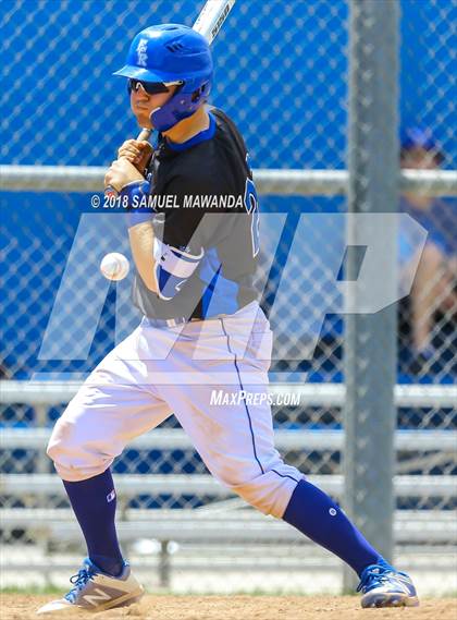 Thumbnail 2 in El Camino Real vs Roosevelt photogallery.