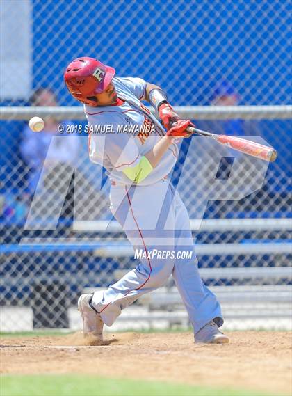 Thumbnail 1 in El Camino Real vs Roosevelt photogallery.
