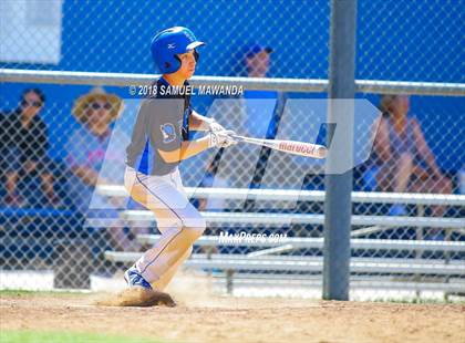 Thumbnail 2 in El Camino Real vs Roosevelt photogallery.