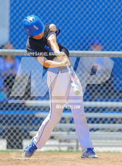 Thumbnail 3 in El Camino Real vs Roosevelt photogallery.