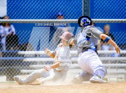 Thumbnail 3 in El Camino Real vs Roosevelt photogallery.