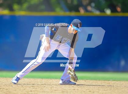 Thumbnail 1 in El Camino Real vs Roosevelt photogallery.